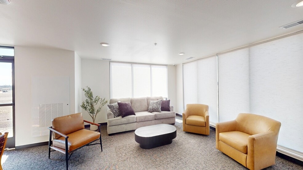 Building Photo - Aspen Ridge Reserve