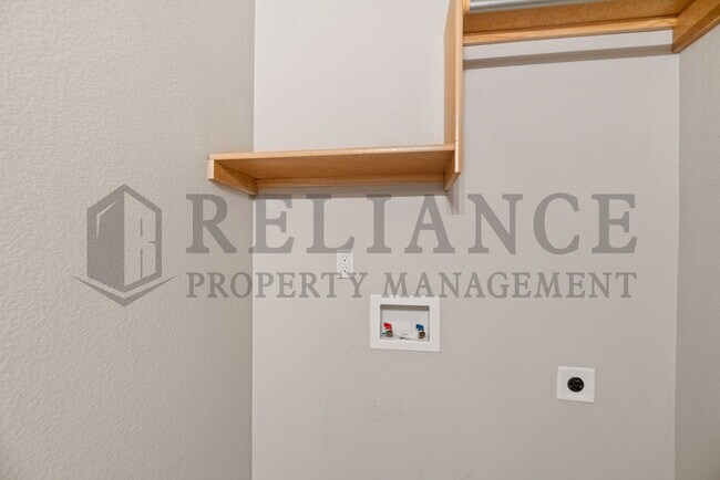 Building Photo - 3738 N Tyler Ct