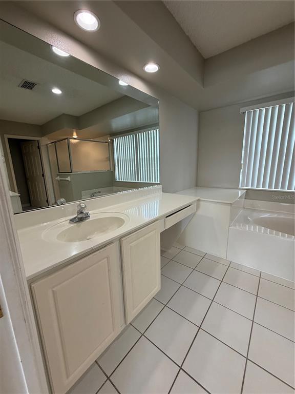 Building Photo - 12685 Enclave Dr
