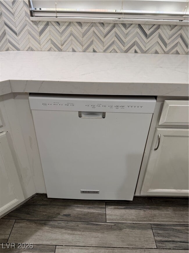 Building Photo - 5844 Aimless St