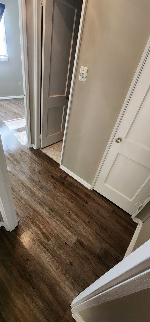 Building Photo - 2 bdrm home near Millington Elementary