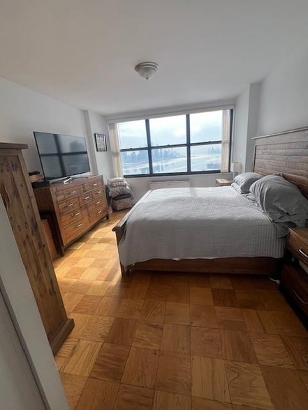 Building Photo - 7002 JFK Blvd E