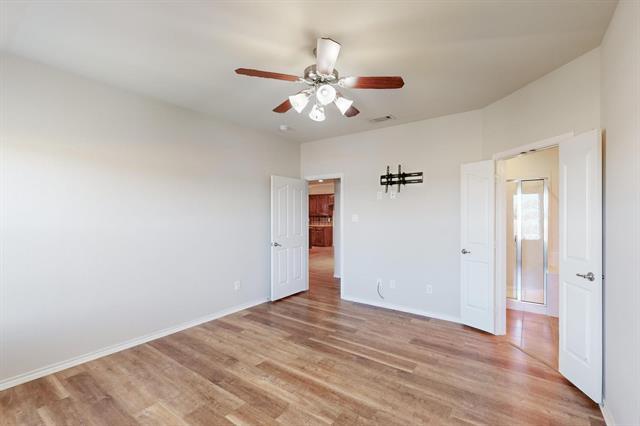 Building Photo - 3504 Hornbeam St