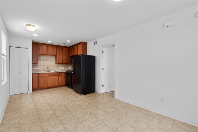 Building Photo - 1629 Arbor Knot Dr