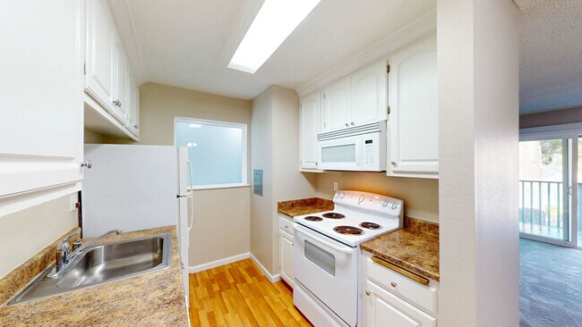 Building Photo - 551 Alameda del Prado