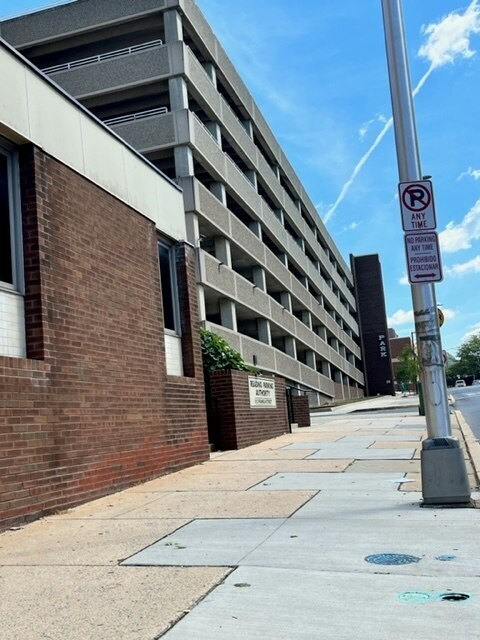 Building Photo - 57 S 6th St