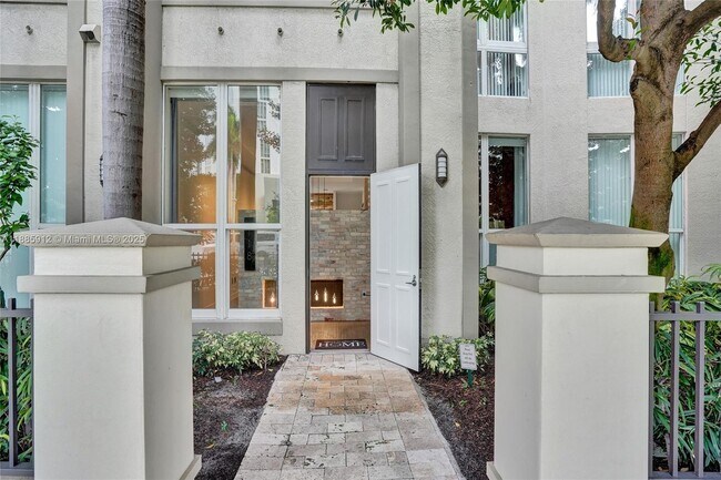 Building Photo - 550 Okeechobee Blvd