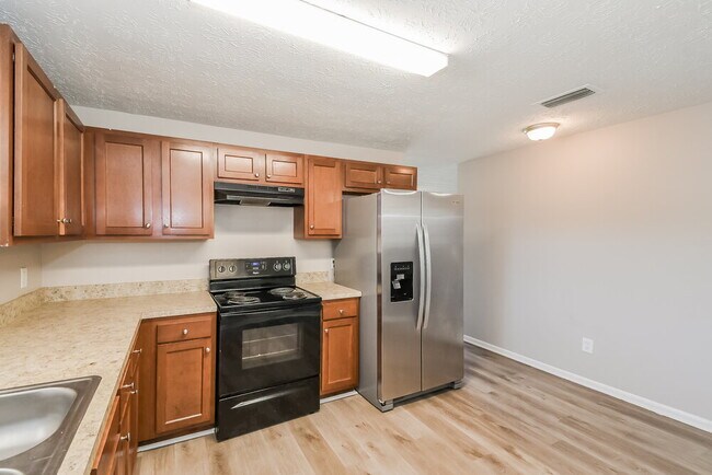 Building Photo - 5664 Minocqua St