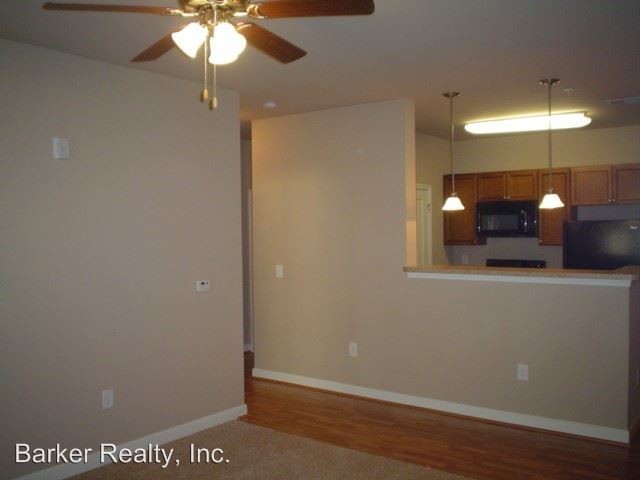 Building Photo - 3722 Burt Dr