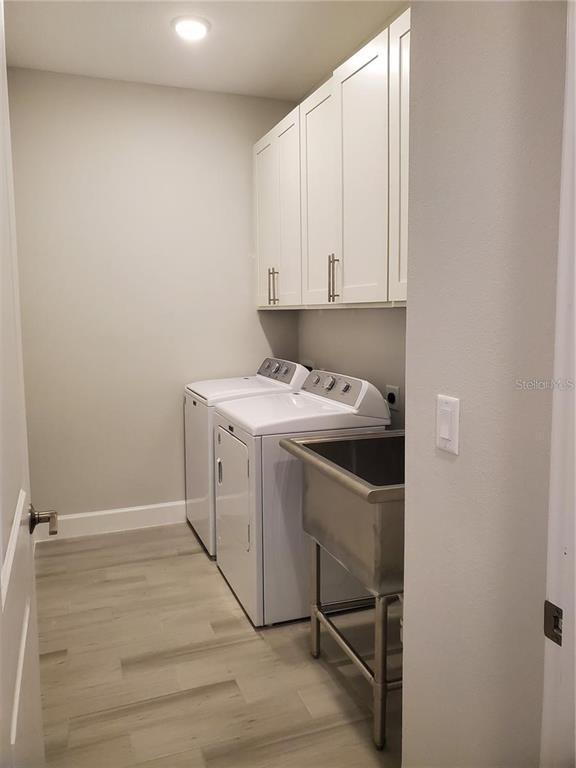 Building Photo - 3016 Formia Ct