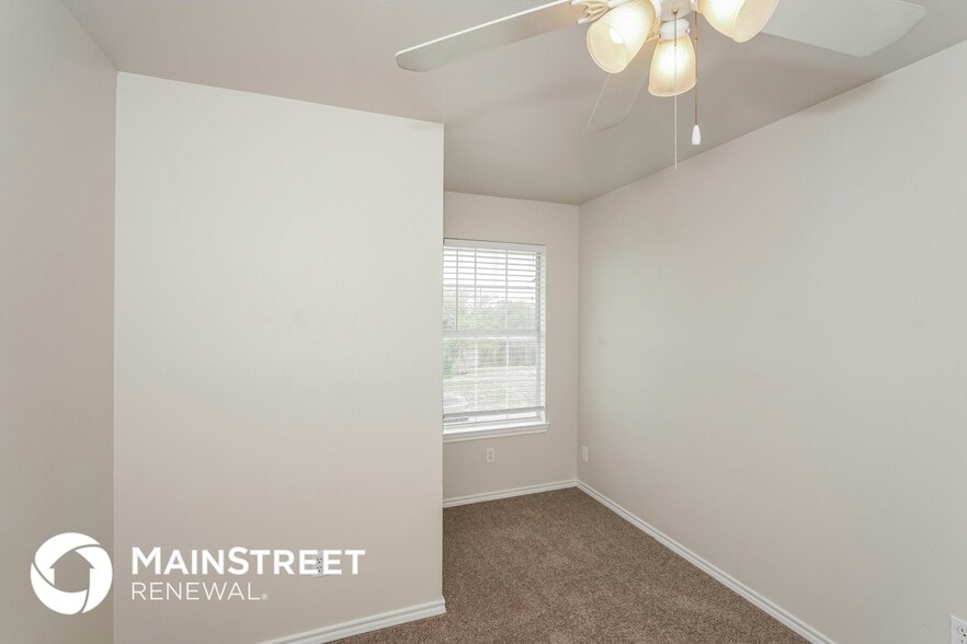 Building Photo - 204 Ridgeway Blvd