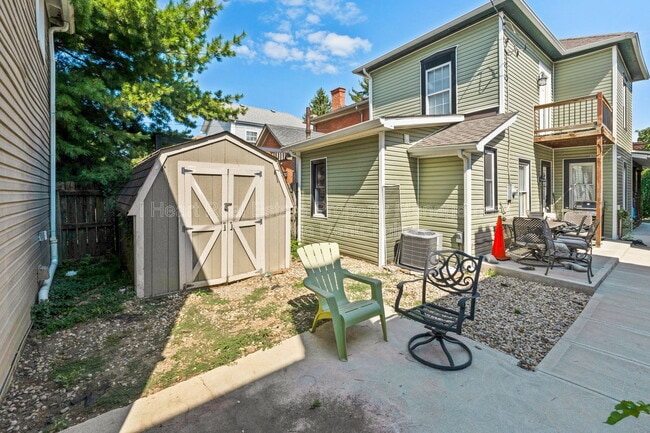 Building Photo - 957 Harrison Ave