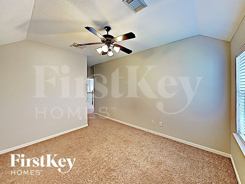 Building Photo - 20836 Sheridan Heights Ln