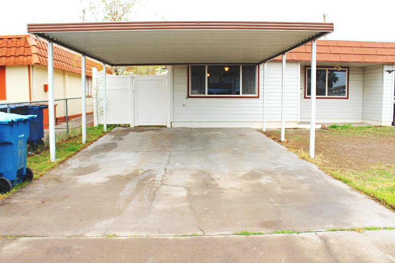 Building Photo - 202 Bruce Way