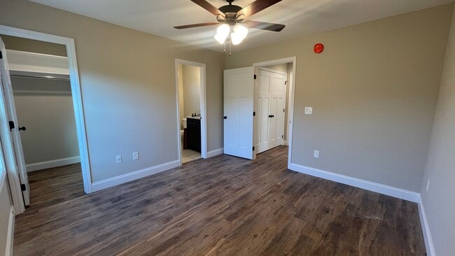 Building Photo - 3883 Holders Grove Rd