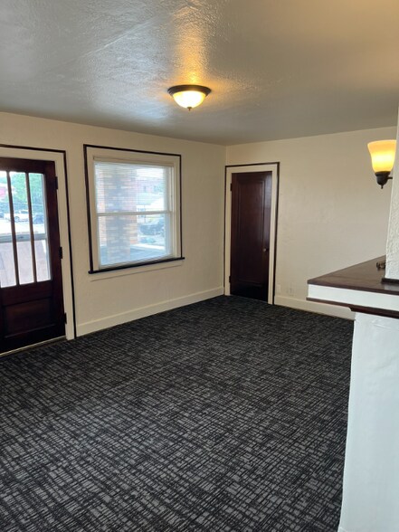 Building Photo - 436 Shady Ave