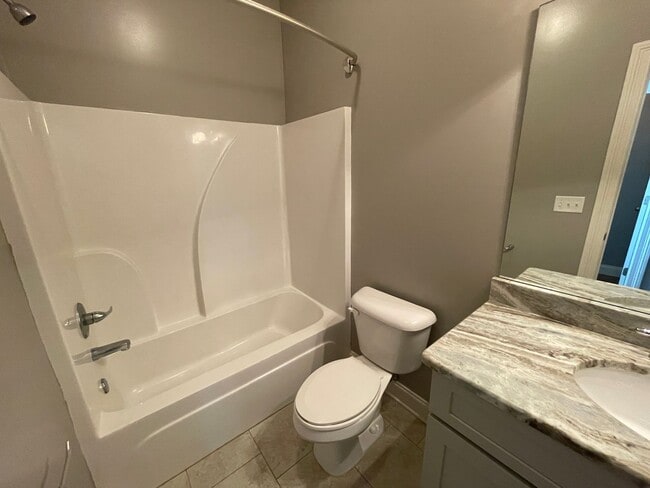 Building Photo - 4BD/4.5BA FOR RENT