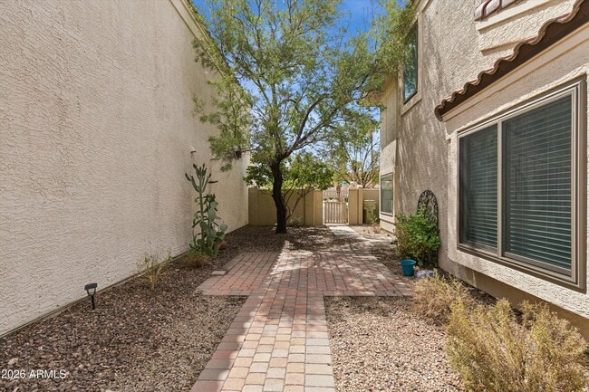 Building Photo - 6756 W Morrow Dr
