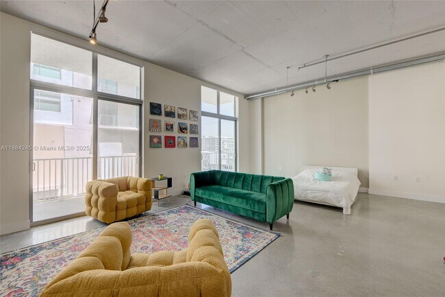 Building Photo - 2100 Van Buren St