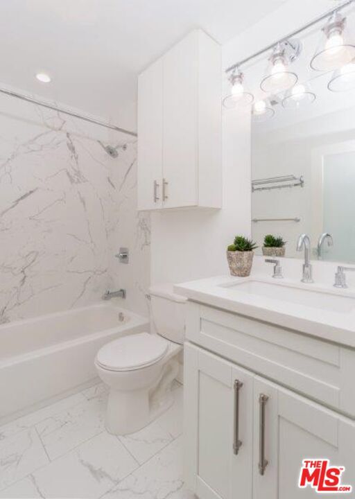 Building Photo - 11235 Richland Ave