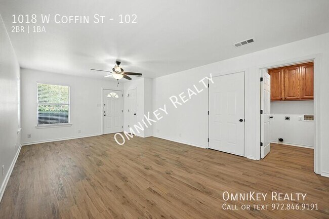 Building Photo - 1018 W Coffin St