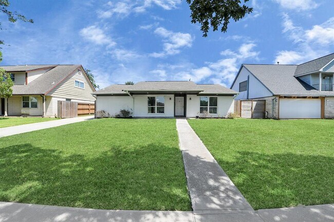 Building Photo - 11218 Sagedowne Ln