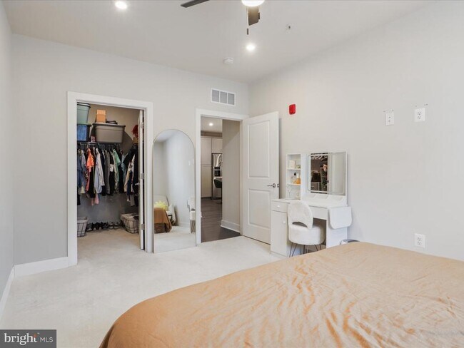 Building Photo - 106 St Ives Pl