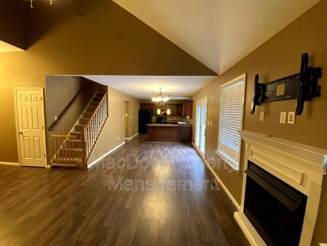 Building Photo - 1265 Ullainee Rd