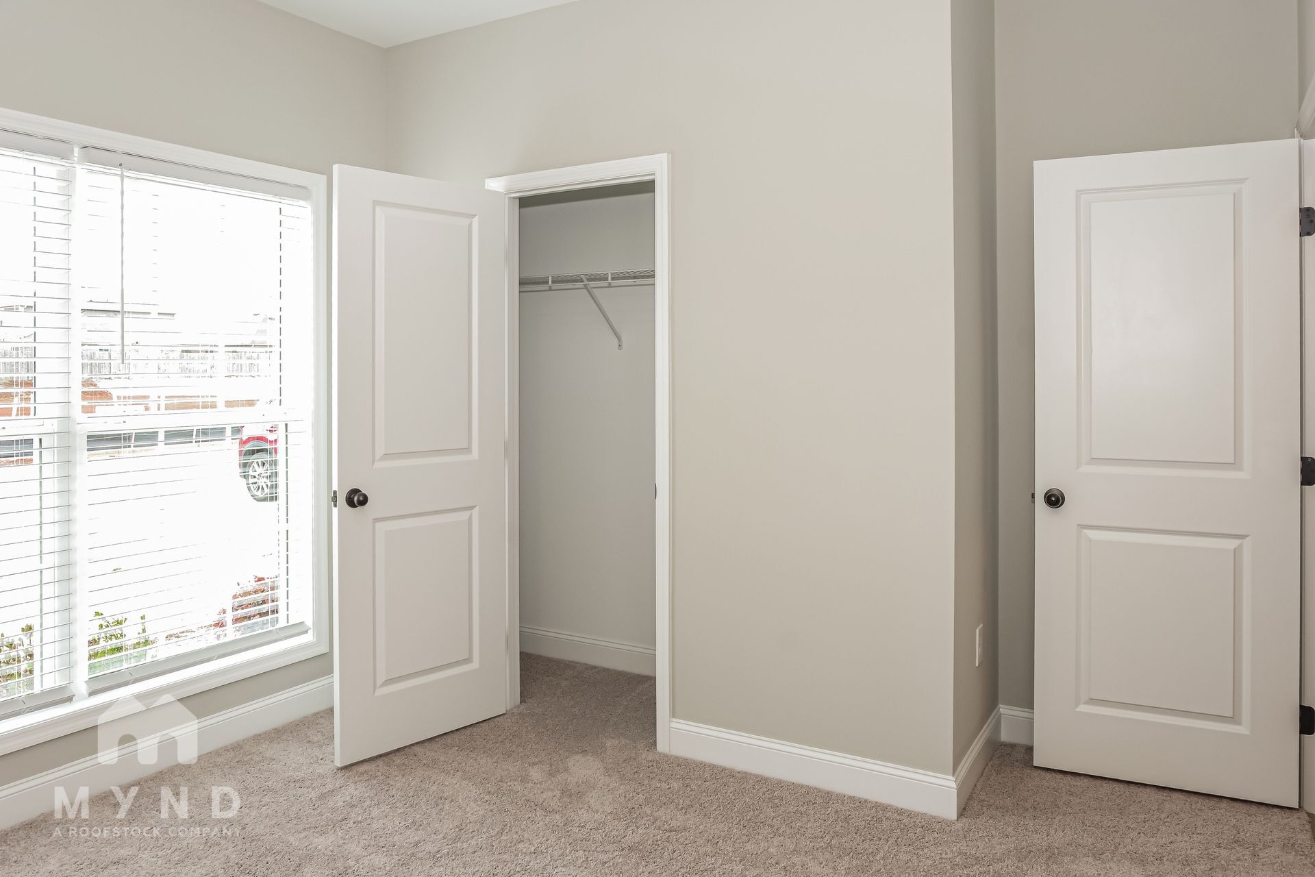 Building Photo - 235 Irish Hl Dr