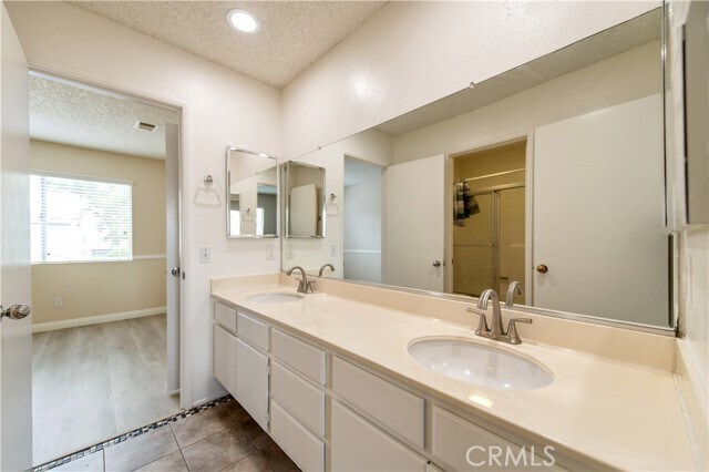 Building Photo - 2921 Snow Creek Ln