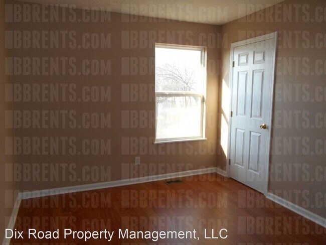Building Photo - 3 br, 2.5 bath House - 897 Hathaway Drive,