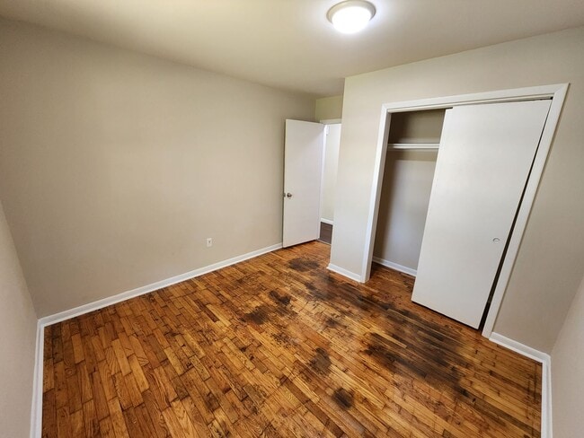 Building Photo - Spacious 3-Bedroom, 2-Bathroom Home COMING...