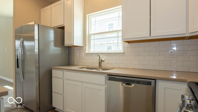 Building Photo - 2840 Maricopa Blvd