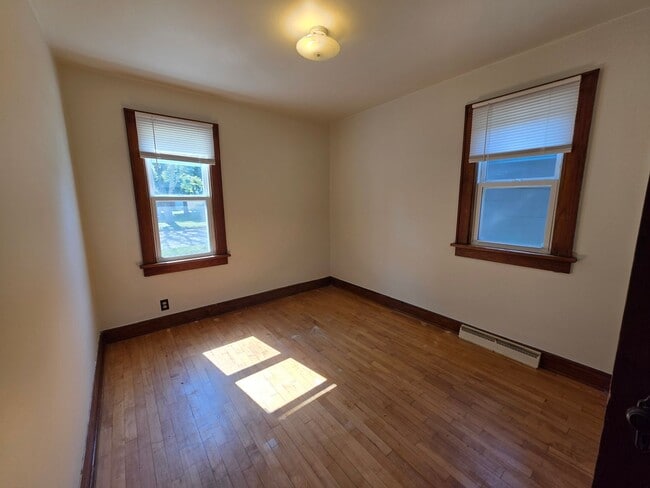 Building Photo - 53 E 14th St