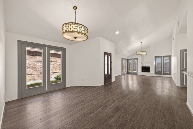 Building Photo - 3517 Denio Dr