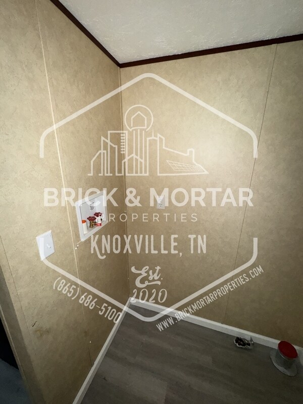 Building Photo - 3616 Somerset Ln