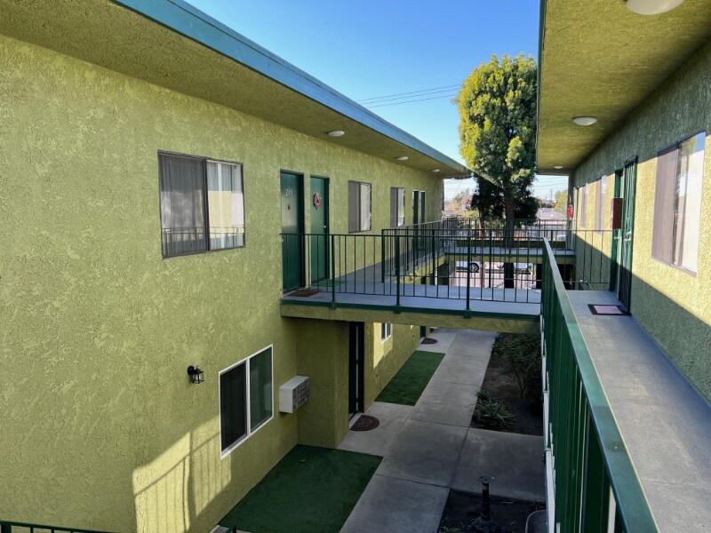 Building Photo - 7424 Radford Ave