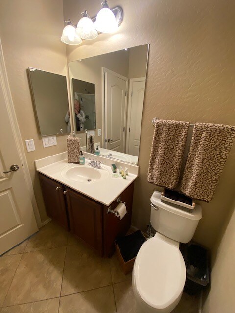 Building Photo - 18096 W Paradise Ln
