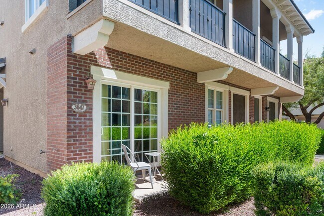 Building Photo - 3647 E Horace Dr