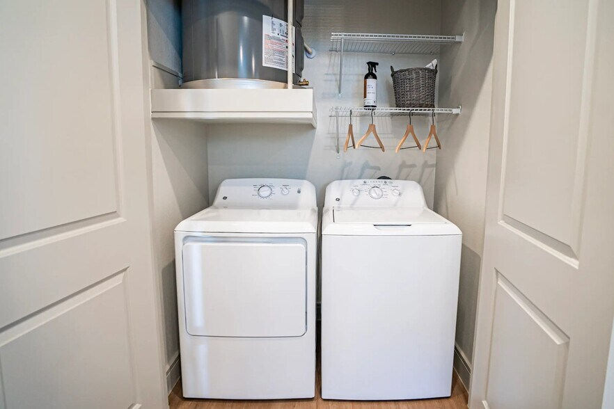 Building Photo - 9600 Vista Grande Blvd