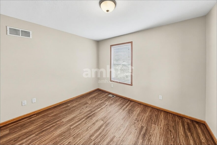 Building Photo - 6715 Legacy Pointe Ct