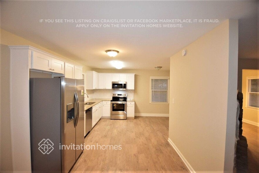 Building Photo - 1820 Suwanee Ridge Ct NW