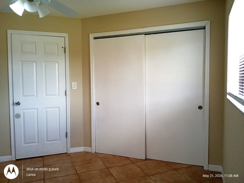 Building Photo - 1439 Glick Dr