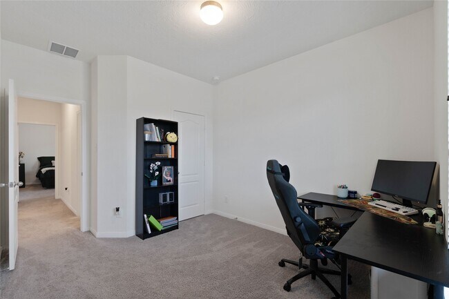 Building Photo - 4007 Mossy banks Ln