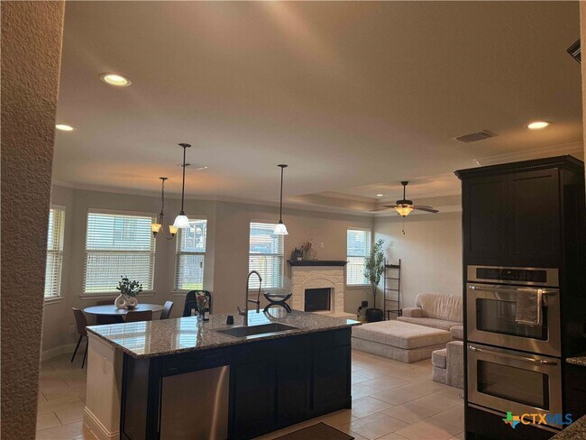 Building Photo - 6213 Morganite Ln