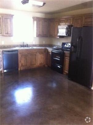 Building Photo - 502 N Cleburne Whitney Rd