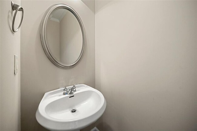 Building Photo - 6424 Queens Court Trace