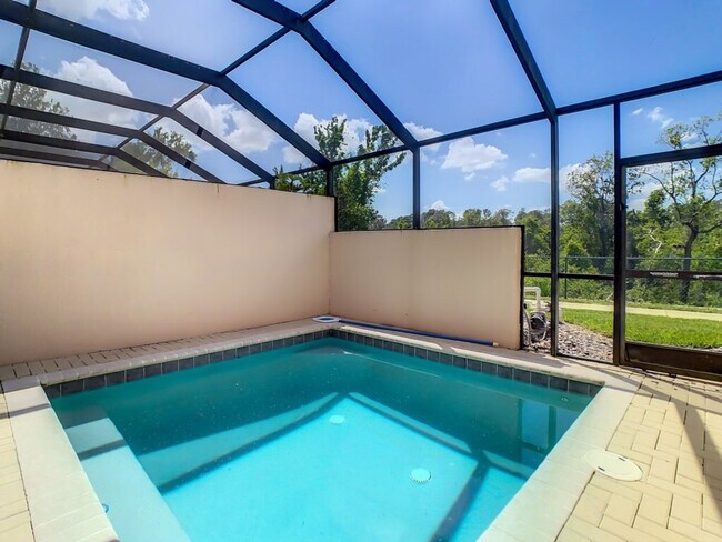 Building Photo - 2356 Silver Palm Dr