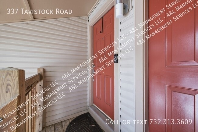 Building Photo - 337 Tavistock Rd