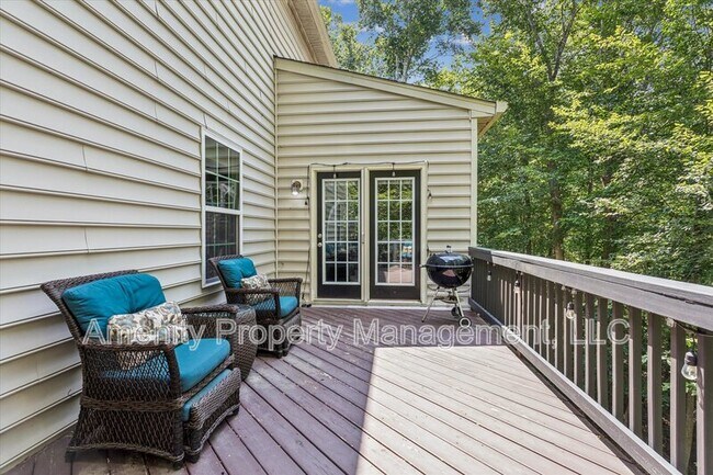 Building Photo - 3271 Newland Ct
